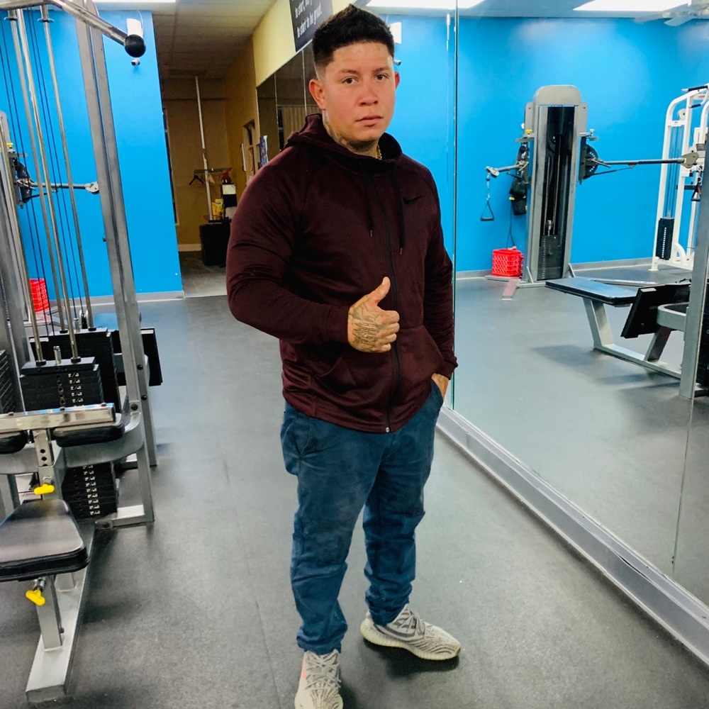 Meet your Posher, Luis